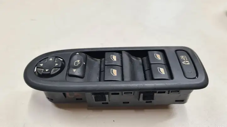 Citroen C5 (2008 - 2017) 96644917XT Кнопка стеклоподъемников — фото 2