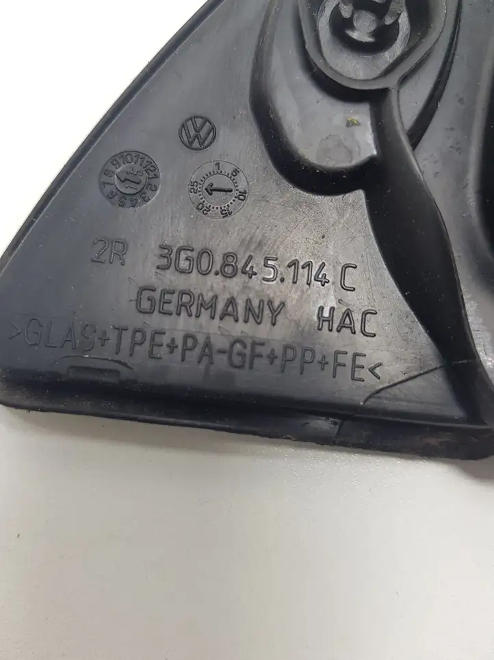 Volkswagen PASSAT B8 (2015 - ) 3G0845114C Форточка двери — фото 3