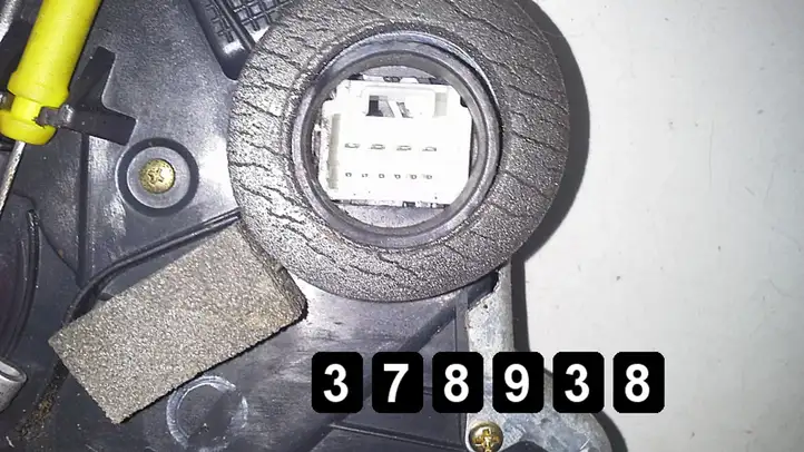 Toyota Corolla Verso AR10 (2004 - 2009) Замок ручки двери — фото 5