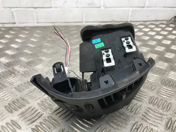 Nissan Leaf I (ZE0) (2010 - 2017) 687603NM0A Боковой воздушный дефлектор — фото 4