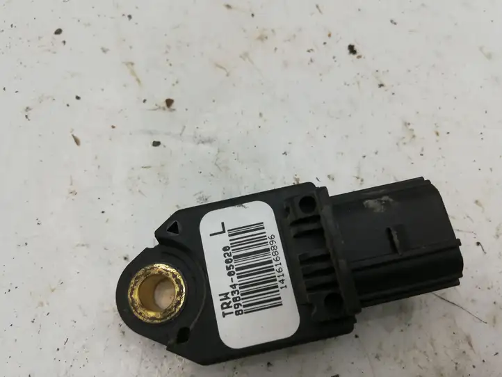 Toyota Avensis T250 (2006 - 2009) 8983405020 Датчик удара SRS — фото 1