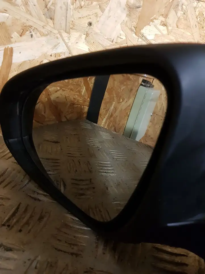 Toyota Yaris (2014 - 2019) Боковое зеркало с электроприводом — фото 3