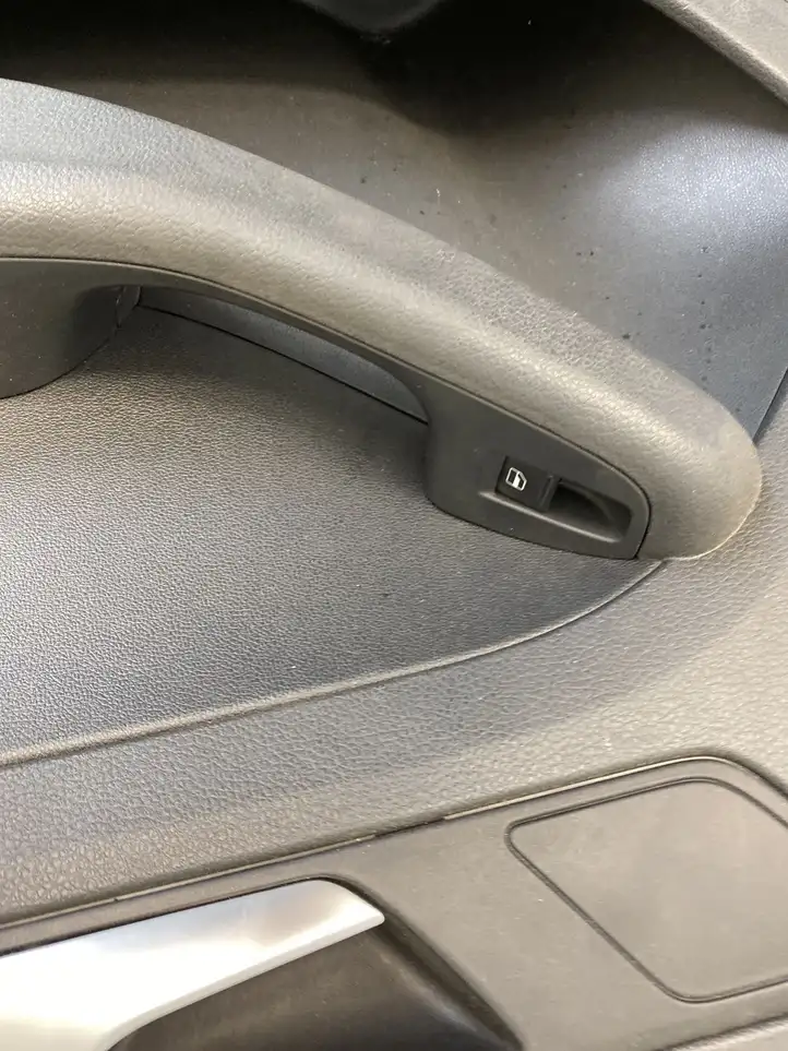 Volkswagen Jetta VI (2011 - 2018) 5C7867012 Обшивка передней двери — фото 2