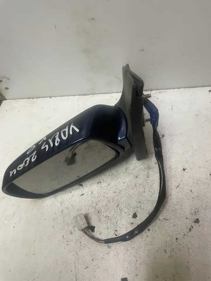 Toyota Yaris (2003 - 2005) E13010399 Боковое зеркало с электроприводом — фото 2