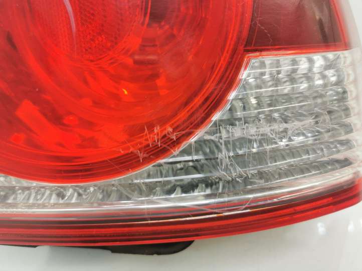Honda Civic (2006 - 2011)   Задний фонарь в кузове