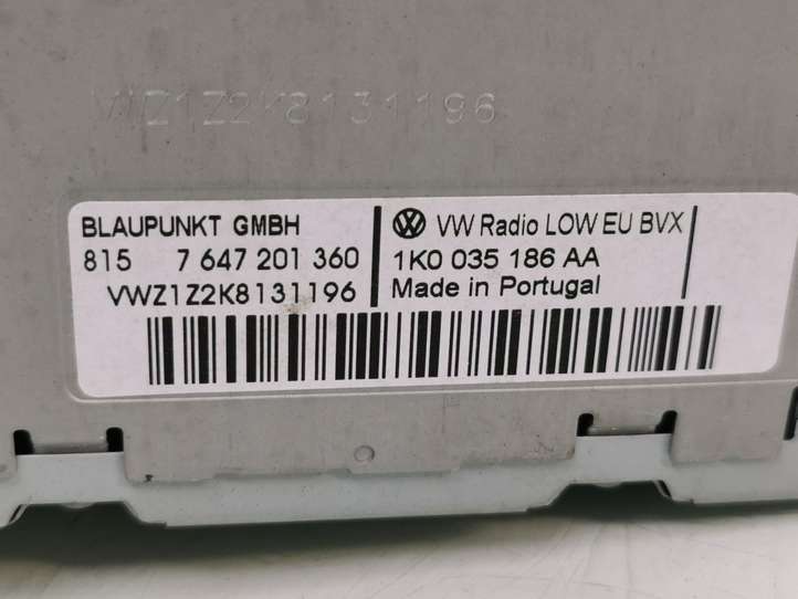 Volkswagen Touran I (2003 - 2010)  1K0035186AA Радио/ проигрыватель CD/DVD / навигация