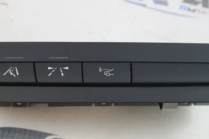 BMW 7 F01 (2008 - 2016) 9220040 Другие включатели / ручки/ переключатели — фото 4