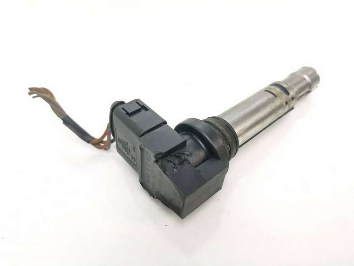 Volkswagen Golf V (2003 - 2009)  036905715E Реле высокого напряжения (катушка зажигания, бобина)