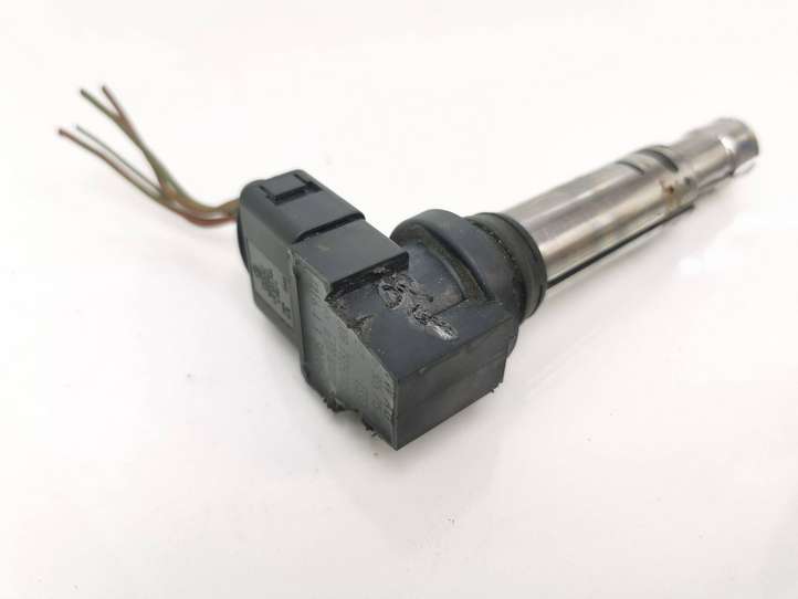 Volkswagen Golf V (2003 - 2009)  036905715e Реле высокого напряжения (катушка зажигания, бобина)