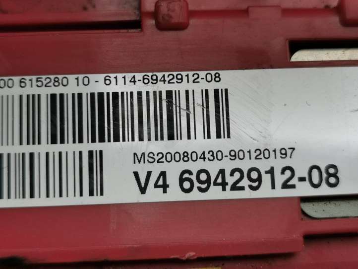 BMW 3 E46 (1998 - 2005)  6942912 Узел подключения плюсовых проводов