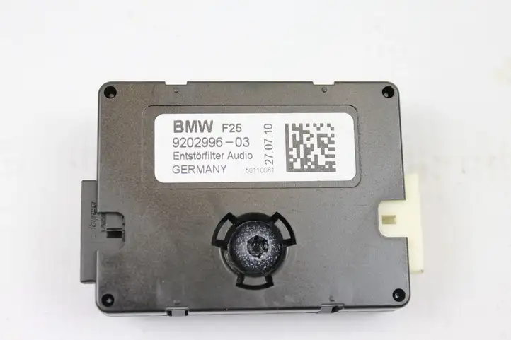 BMW X3 F25 (2010 - 2017) 9202996 Усилитель антенны — фото 1