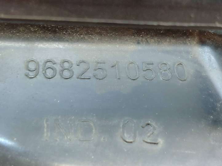 Citroen C5 (2004 - 2008)  9682510580 Устройство (устройства) для отвода воздуха