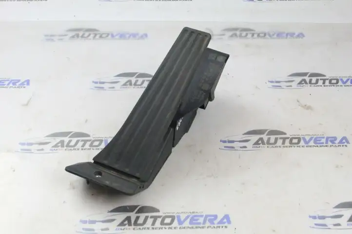 BMW 3 F30 F35 F31 (2012 - 2018) 6793742 Педаль акселератора — фото 2