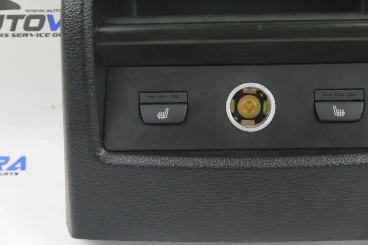 BMW X3 F25 (2010 - 2017) 9163292 Другая деталь консоли (туннеля) — фото 3