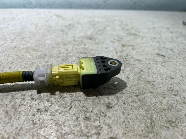 Subaru Legacy (2003 - 2009)  98237AG020 Датчик удара надувных подушек