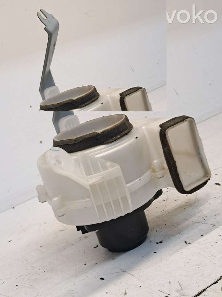 Toyota Prius (XW20) (2003 - 2009)  8713047070 Вентилятор печки