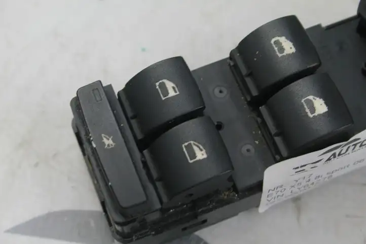 BMW X5 E70 (2006 - 2013) 9051542 Кнопка стеклоподъемников — фото 4