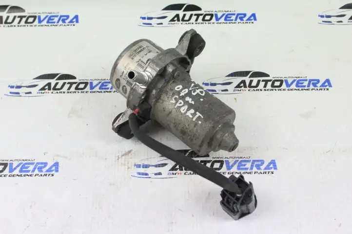 Land Rover Range Rover Sport L320 (2005 - 2009) 8TG008930 Вакуумный насос — фото 1