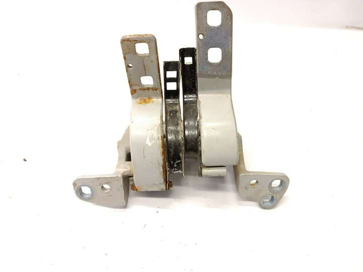 BMW 5 E60 E61 (2004 - 2010)  7061384 Петля (петли) задней крышки