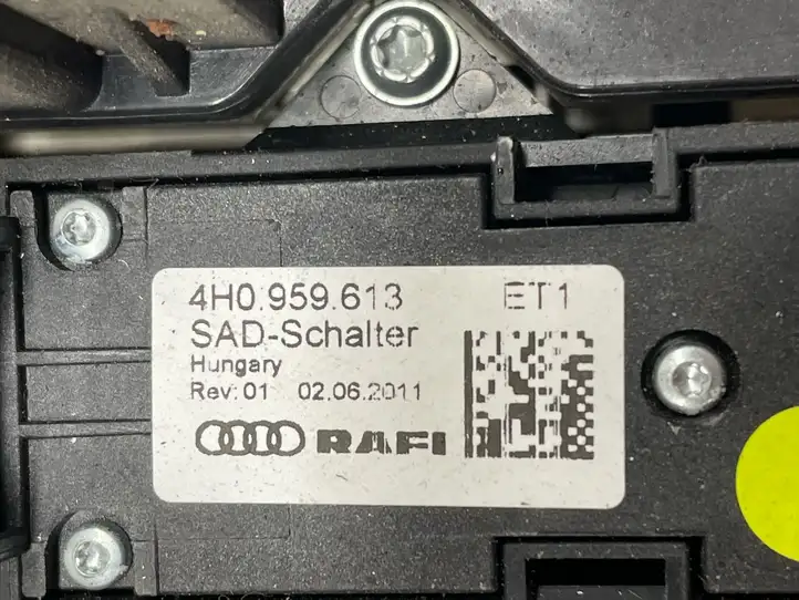 Audi A8 S8 D4 4H (2010 - 2014) 4H0947135 Передняя подсветка — фото 4