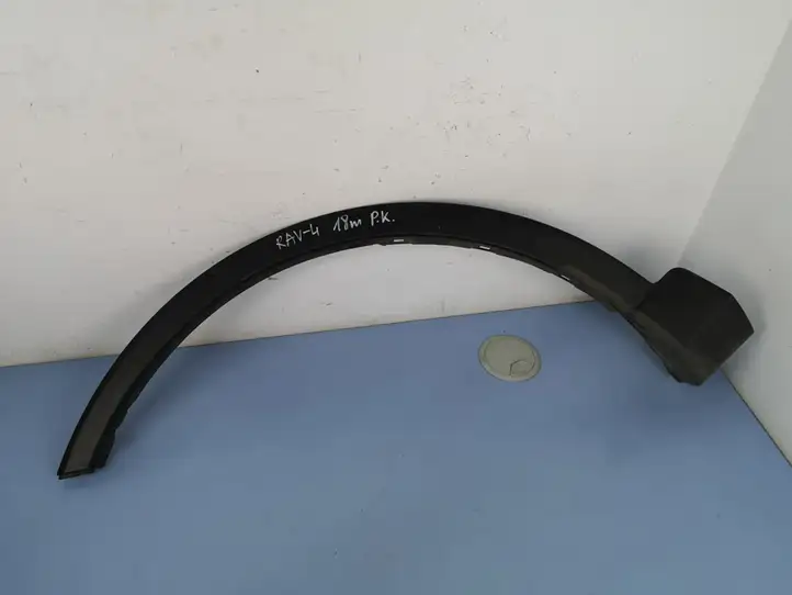 Toyota RAV 4 (XA40) (2012 - 2018) 7560242100 Накладка колесной арки — фото 1