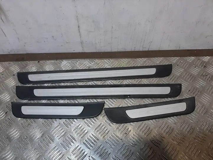 Audi A7 S7 4G (2010 - 2014) 4G8853374 Внутренняя отделка переднего порога — фото 1