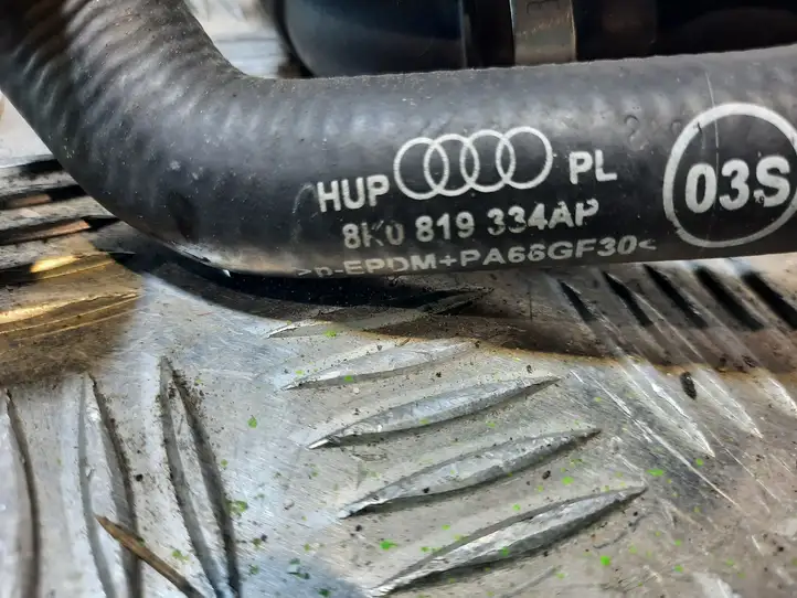 Audi A6 C7 (2011 - 2014) 8K0819332B Шланги системы охлаждения — фото 4