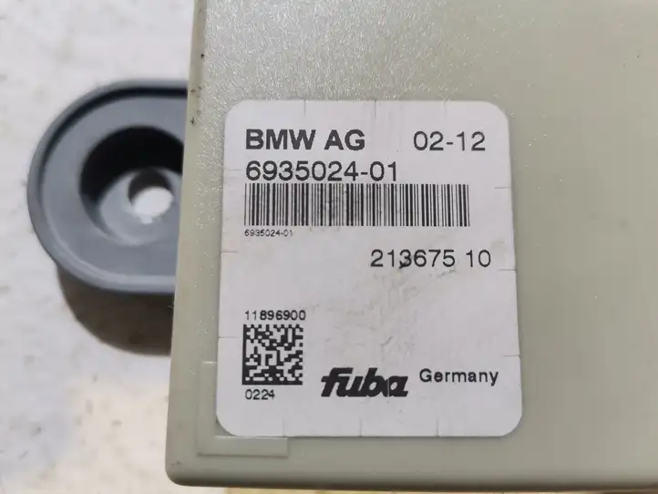 BMW 5 F10 F11 (2009 - 2016) 693502401 Блок управления антеннами — фото 2