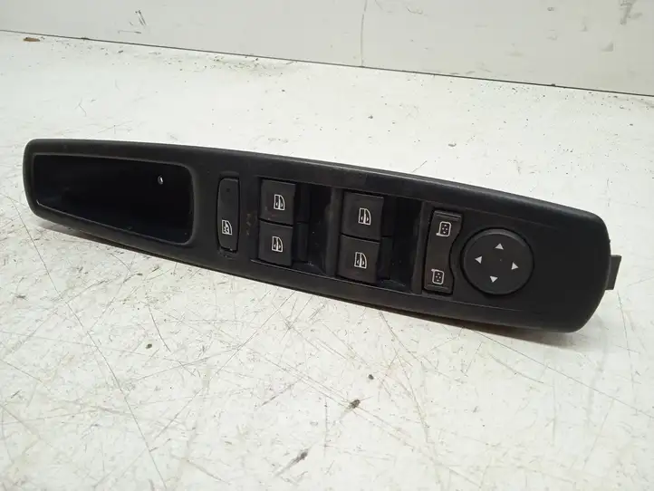 Renault Scenic III - Grand scenic III (2009 - 2016) Блок кнопок стеклоподъемников — фото 1