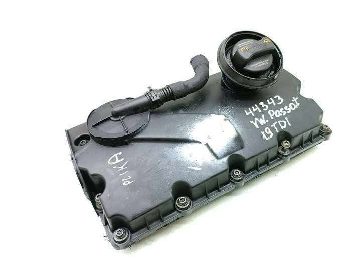 Volkswagen PASSAT B6 (2005 - 2010)  038103469 Крышка головки