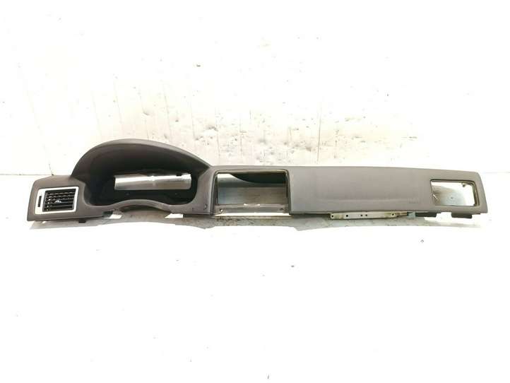 Peugeot 307 (2005 - 2008)   Панель