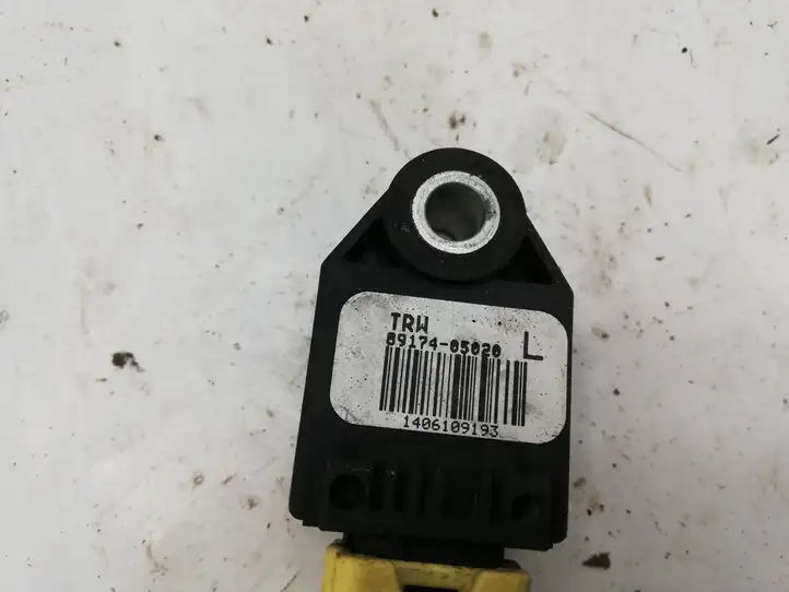 Toyota Avensis T250 (2006 - 2009) 8917405020 Датчик удара SRS — фото 2