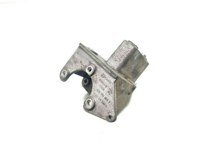 Audi A8 (2005 - 2007)  07D145879F Кронштейн