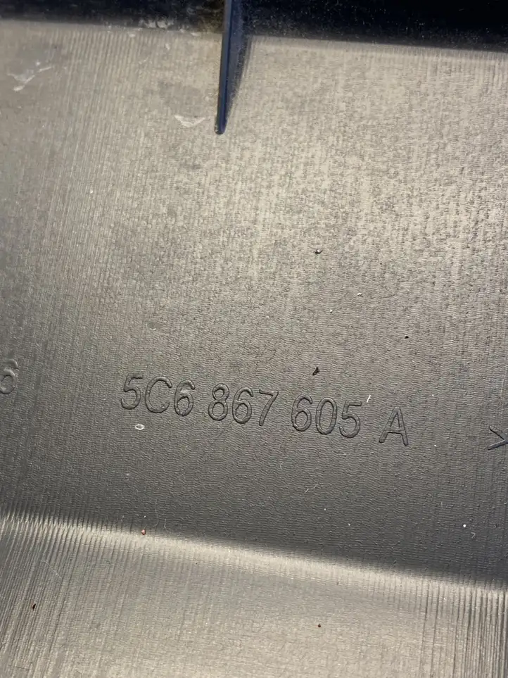 Volkswagen Jetta VI (2011 - 2018) 5C6867605A Прочая отделка багажника — фото 5