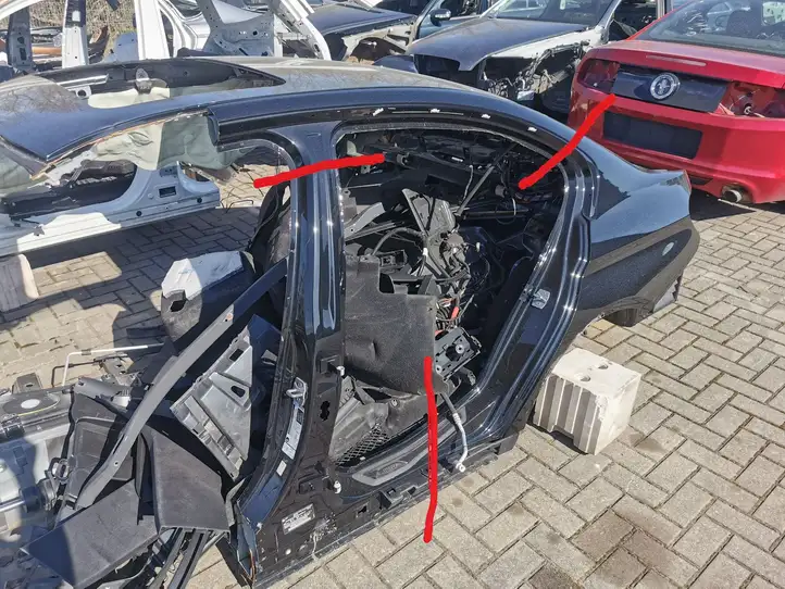 BMW 3 F30 F35 F31 (2012 - 2018) Средняя стойка кузова (B) — фото 1