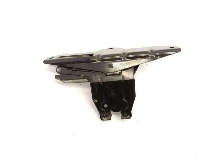 BMW 5 E60 E61 (2004 - 2010)  7071594 Замок задней крышки