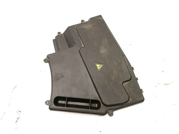 BMW 5 E60 E61 (2004 - 2010)  12907520899 Крышка ящика предохранителей