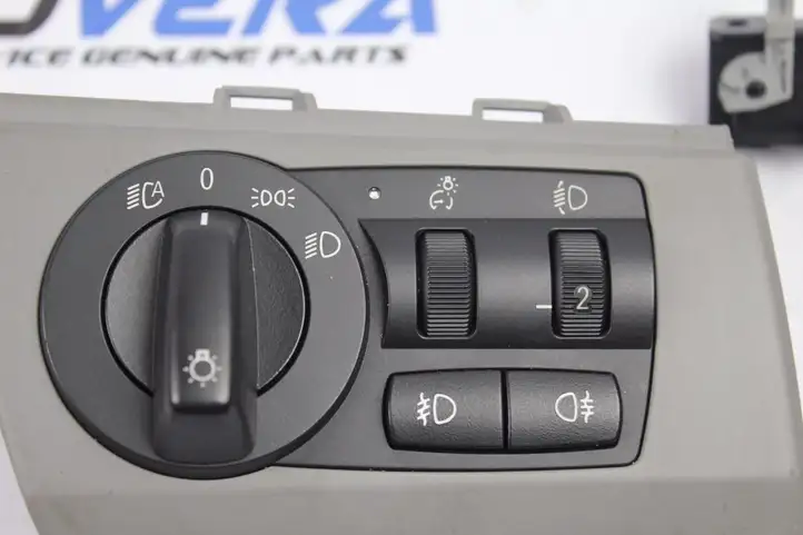 BMW X3 E83 (2003 - 2010) 3420284 Включатель фонарей — фото 3