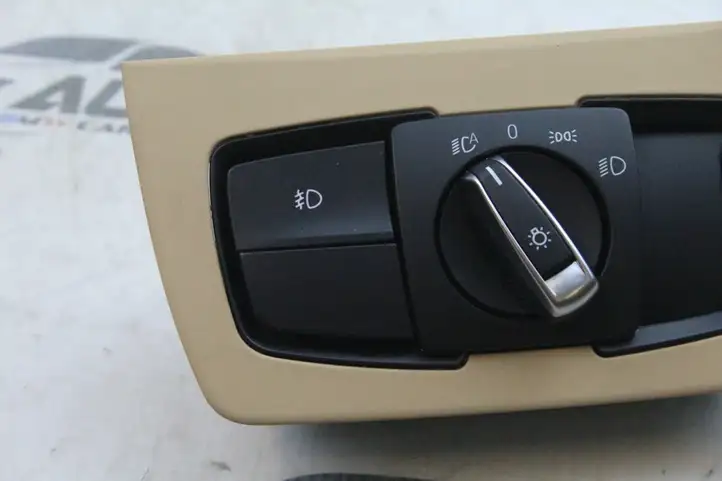 BMW 3 F30 F35 F31 (2012 - 2018) 9265297 Включатель фонарей — фото 3