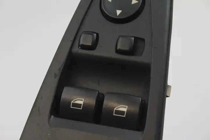 BMW 6 E63 E64 (2002 - 2010) 8029907 Кнопка стеклоподъемников — фото 3