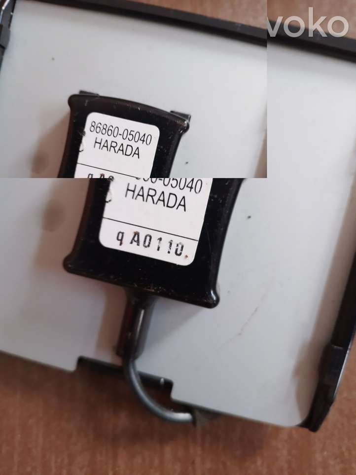 Toyota Avensis T270 (2015 - 2018)  8686005040 Антенна (антенна GPS)