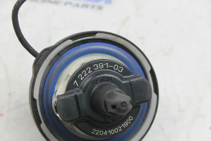 BMW X5 E70 (2006 - 2013) 7222391 Крышка топливного бака — фото 2
