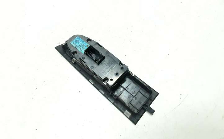 BMW 3 E92 E93 (2005 - 2014)  9217353 Кнопка стеклоподъемников