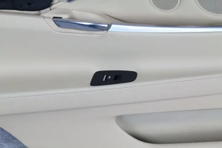BMW 5 GT F07 (2010 - 2017) 7261031 Обшивка задней двери — фото 2