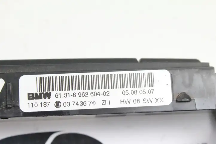 BMW 3 E90 E91 (2005 - 2012) 6962604 Включатель обогрева — фото 2
