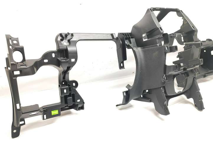 Toyota Aygo (2014 - 2018)  553030H050 Отделочный щит панели (нижний)