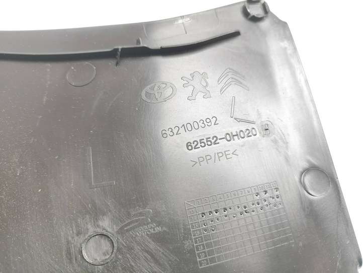Toyota Aygo (2014 - 2018)  625520H020 Отделка стойки (C)