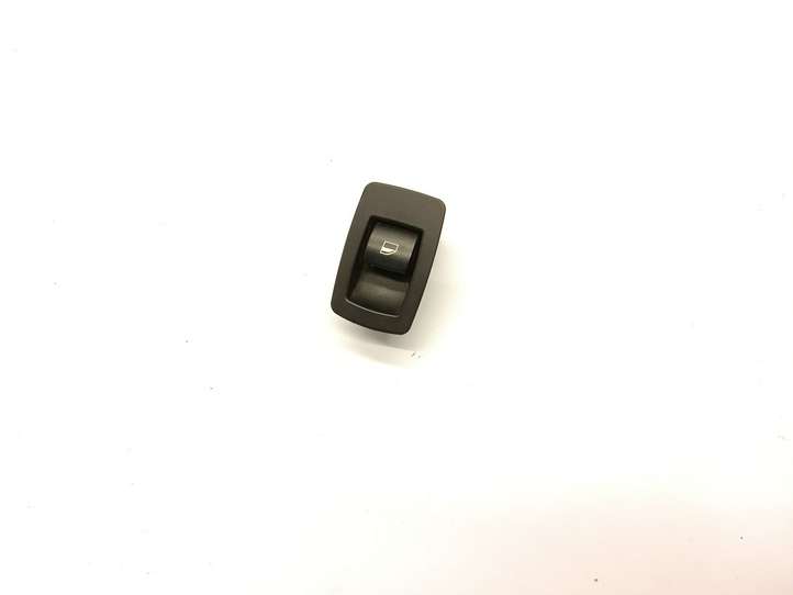BMW 5 E60 E61 (2004 - 2010)  15939948 Кнопка стеклоподъемников