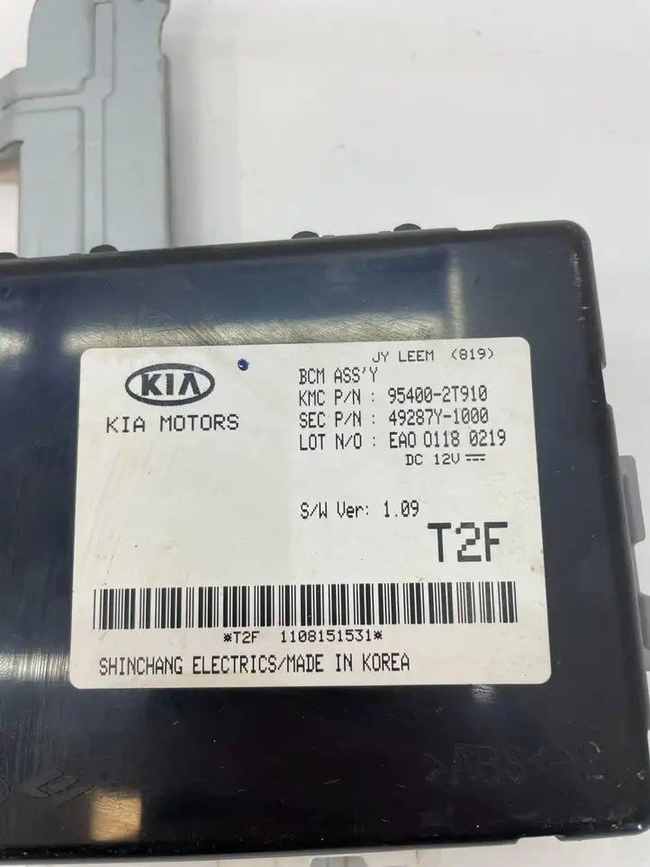 Kia Optima (2010 - 2013) 954002T910 Блок бесключевого доступа — фото 2