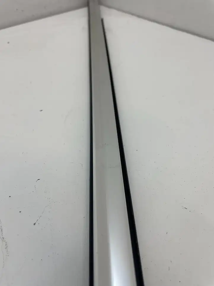 Volvo XC90 (2014 - 2019) 31845555 Накладка стекла задней двери — фото 1